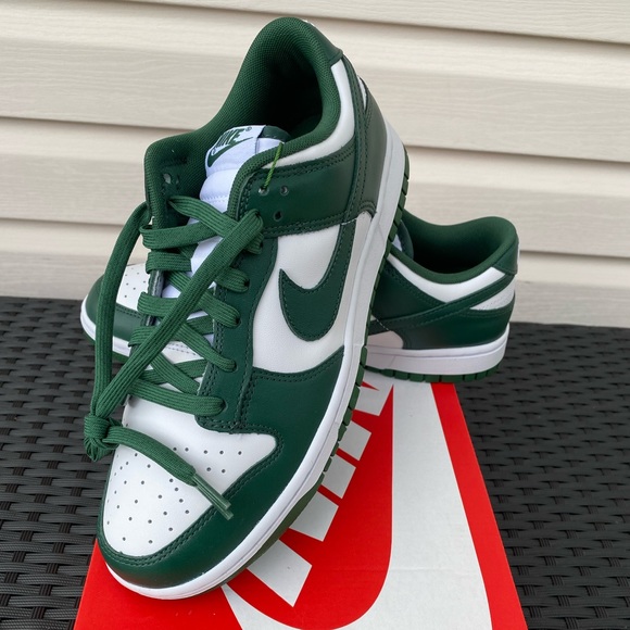 nike dunk low retro white team green